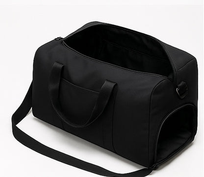Waterproof Fitness Sports Travel Duffel Bag - Versatile Weekender for Men and Women